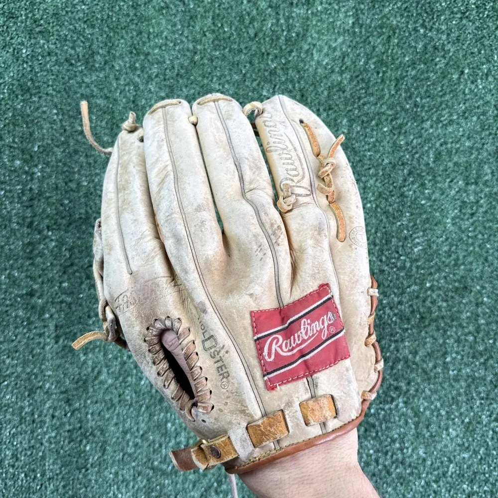 Rawlings baseball glove